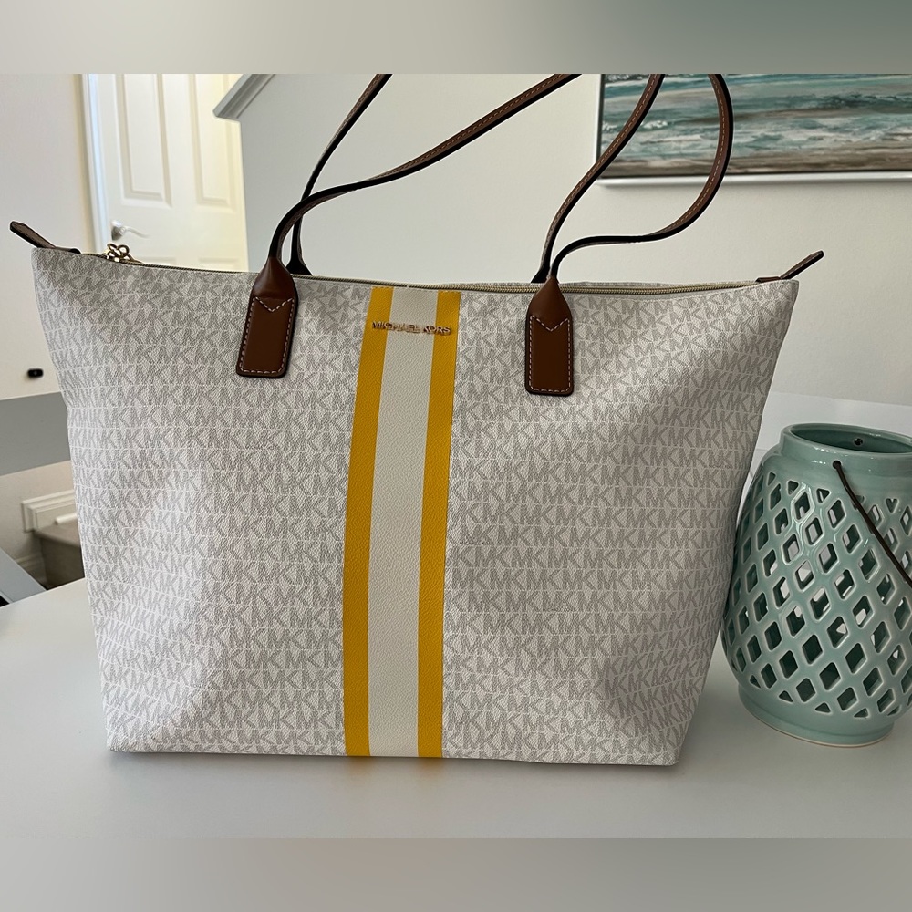Michael Kors Large Logo Stripe Travel Weekender Carry on Tote Bag